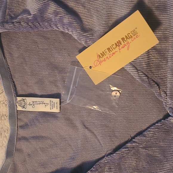 NWT !! Gray blouse - Picture 2 of 4